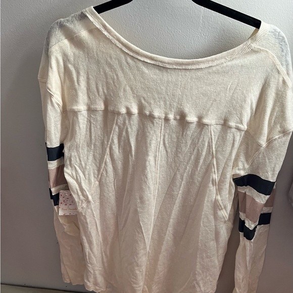 Free People We The Free Game Time Henley M NWT - Picture 4 of 5